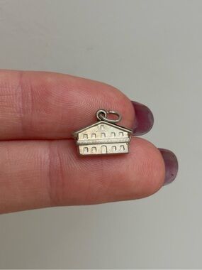 Vintage 3D Silver Ski Chalet Lodge Charm Pendant